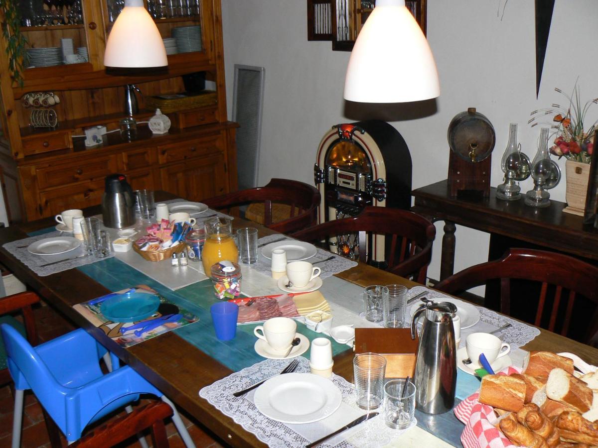 Le Petit Moulin Bed & Breakfast Saint-Hilaire  Exterior photo